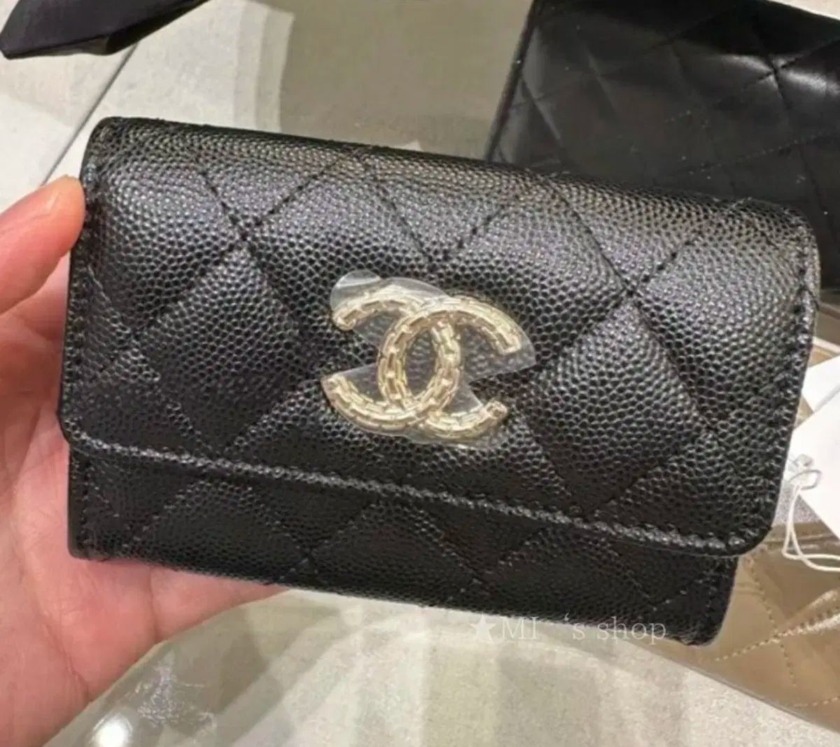 Chanel シャネル シーズン スナップボタン カードウォレット ブラック キャビア