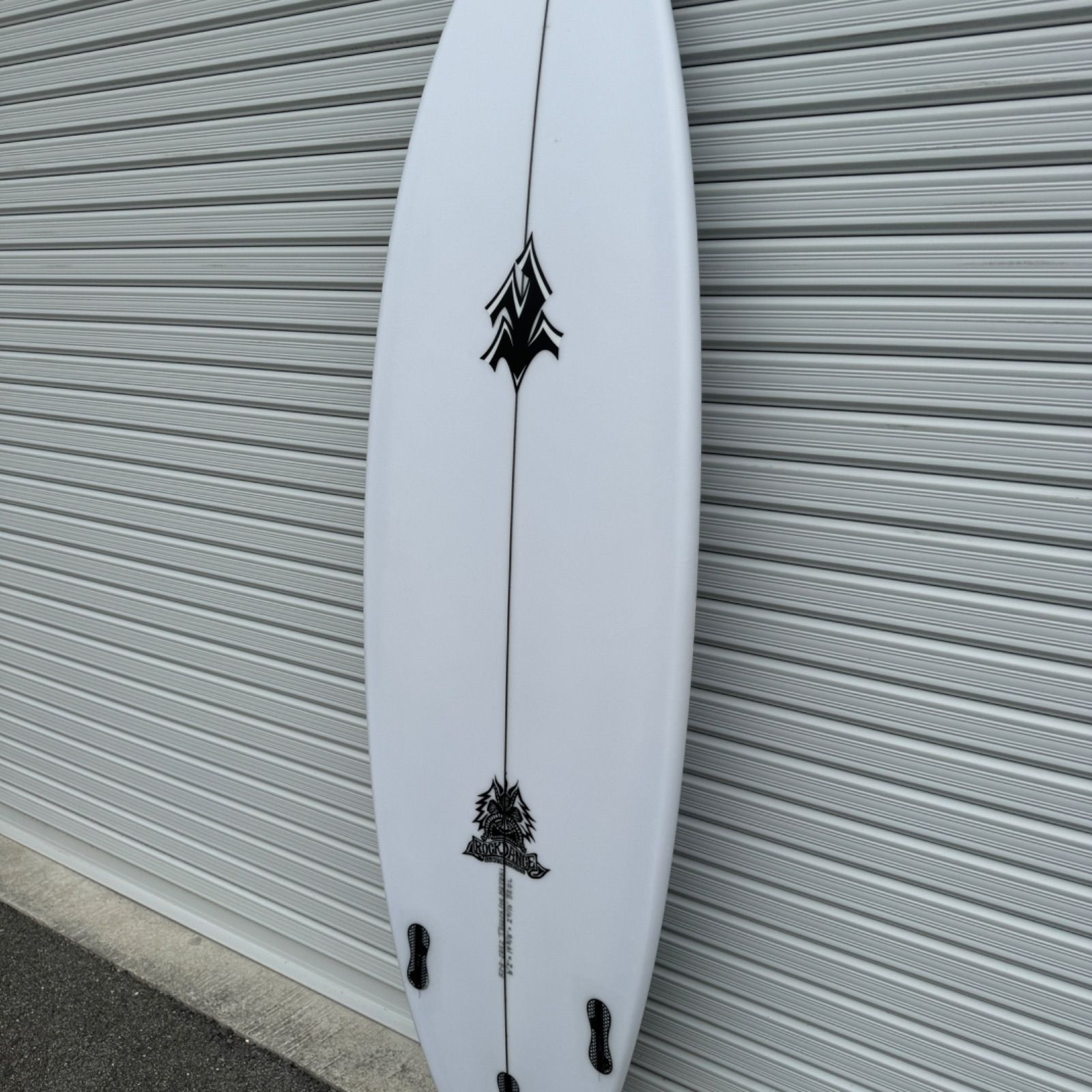 極美中古 ロックダンス ROCKDANCE サーフボード 6'2 ショートボード 33.0L サーフィン PU ブラックストリンガー オールラウンド パフォーマンスボード