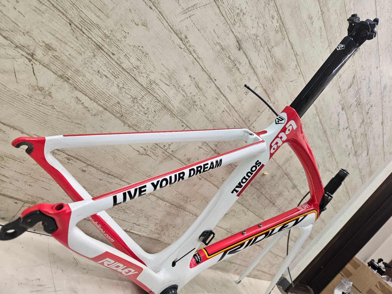 □【 西濃運輸 発送のみ 】ジャンク品 RIDLEY NOAH LOTTO SOUDAL