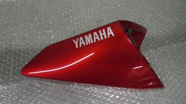 YBR125　LBPPCJLL3F0001xxx　の　カバー　右:#1741836275