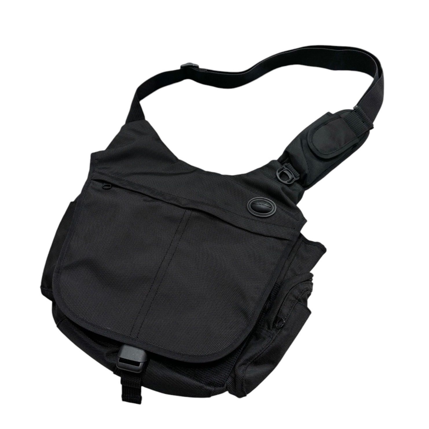OLD GAP 00s technical one shoulder bag - メルカリ