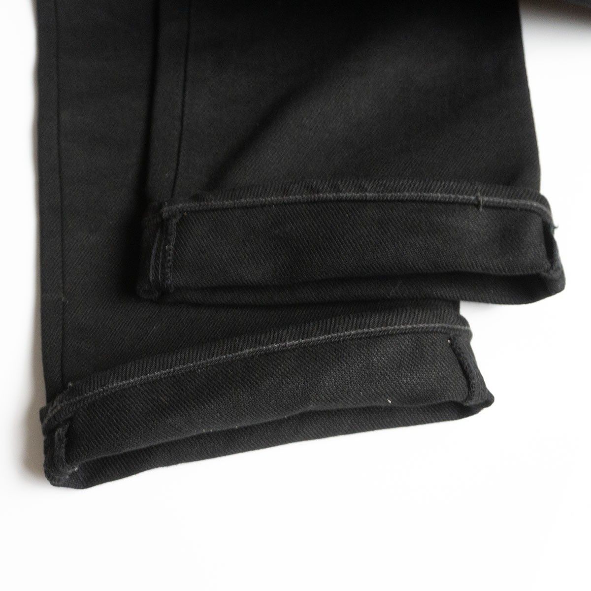 美品】IRON HEART【9461 黒鎧 極厚 21oz ブーツカット ブラック