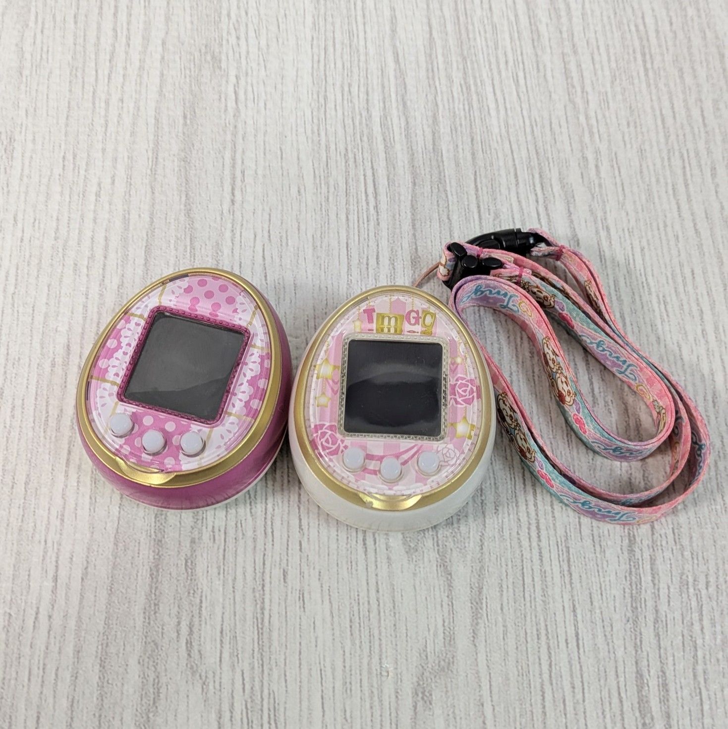 ピンク ホワイト