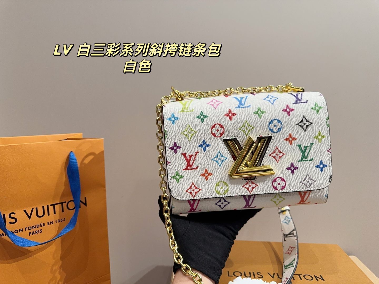 LV 白三彩シリーズ 斜めがけチェーンバッグ -MM輸入 - メルカリ