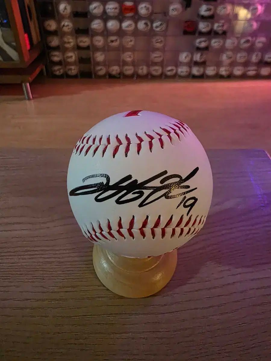 XLOV 　ヒョン　　RISING STAR 　　直筆サイン　ボール Amazon.co.jp: プロ野球選手サインボール 中日ドラゴンズ 直筆