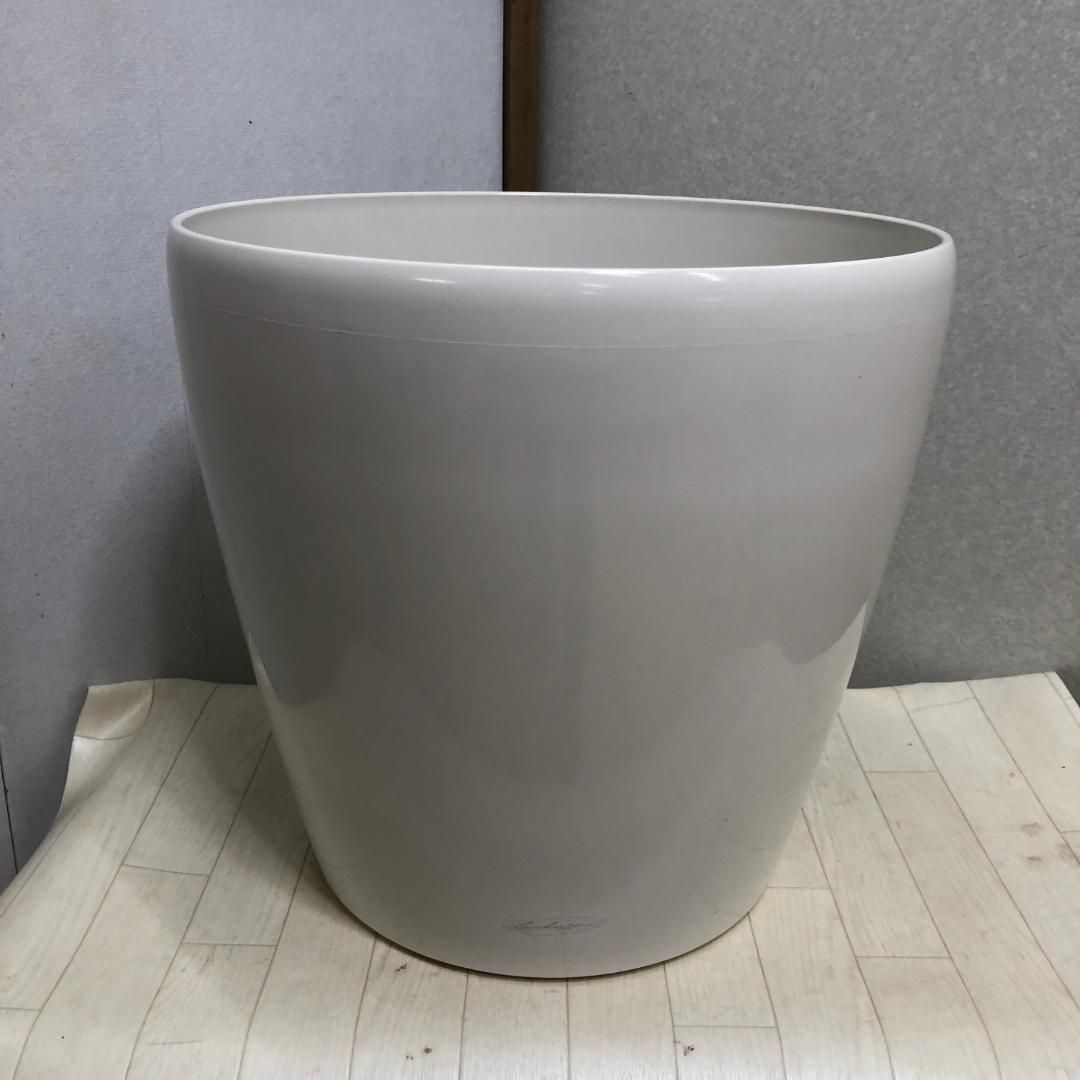 送料無料 Lechuza レチューザ 大型プランター ホワイト　250809-8 Lechuza レチューザ 大型プランター 50型 ホワイト 自動給水システム付