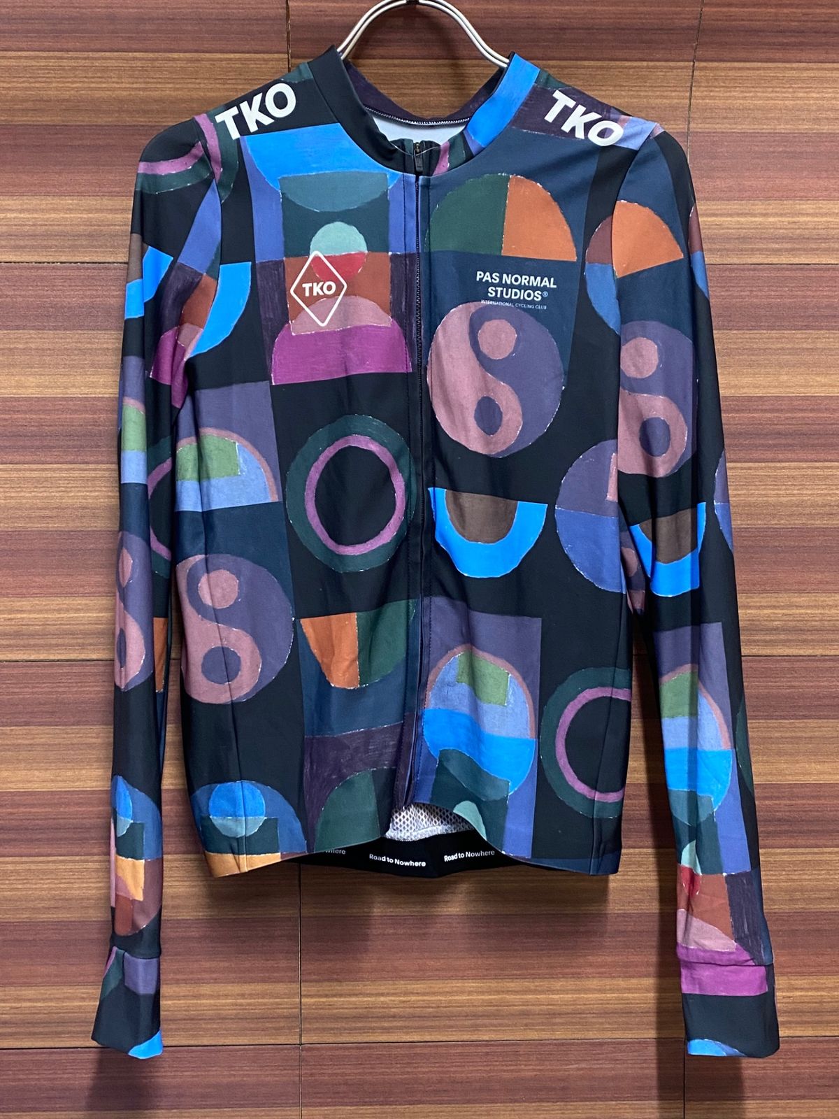 即*爵様 Rapha RCCインサレーティッドジャケット M 黒/ピンク/グレー