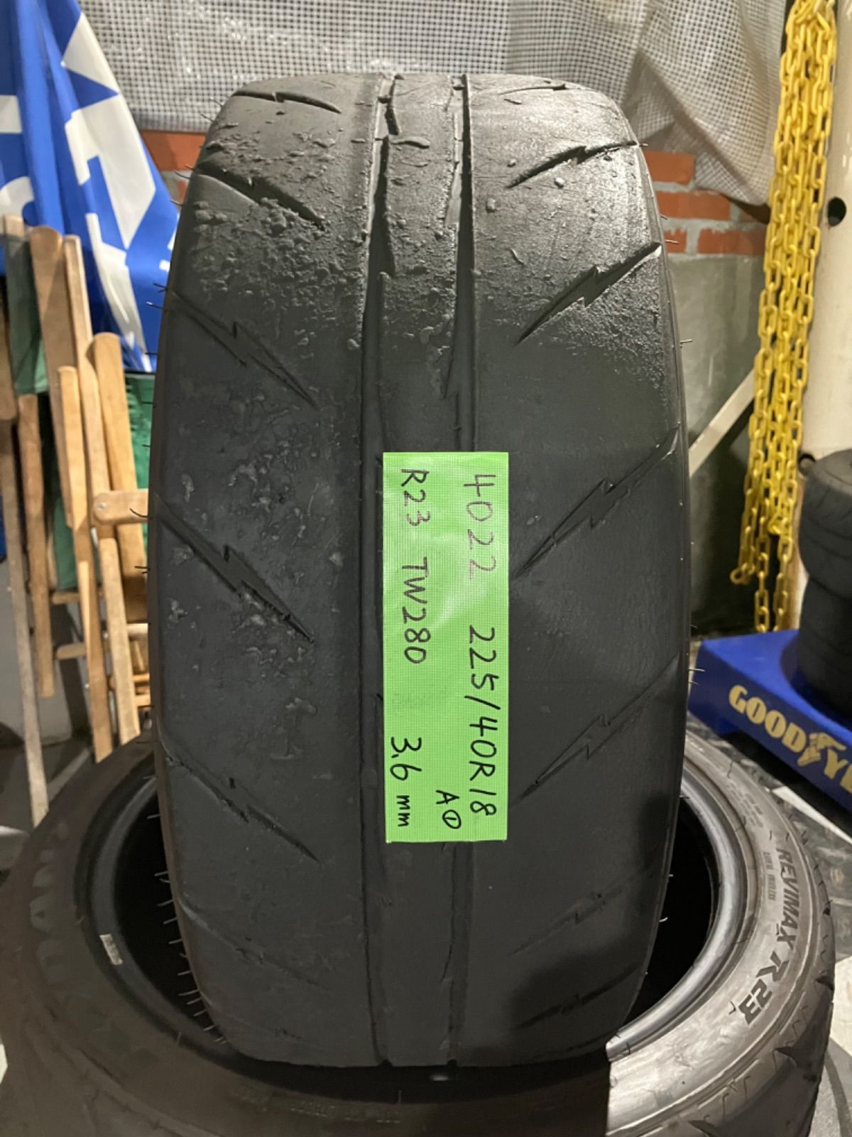 225/40/R18シバタイヤ　REVIMAX R23 ２本　⑥ SHIBATIRE REVIMAX R23 225 40 18 2本 シバタイヤ 380 225/40R18