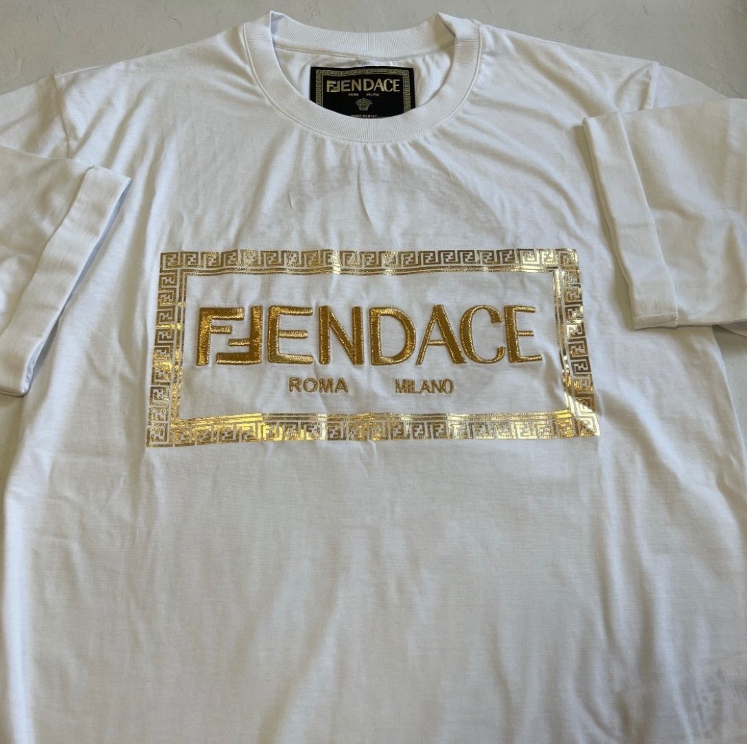 新品未使用 フェンダーチェ ロゴ Tシャツxxs ホワイト フェンディ 