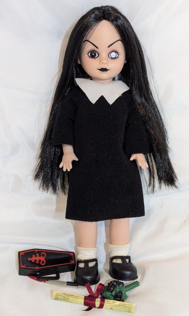 Living Dead Dolls Sadie Mezco リビングデッドドールズ Series