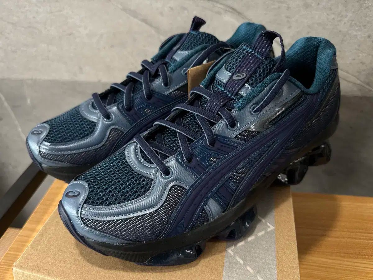265 Asics(アシックス) ゲル クォンタム キネティック ライト 