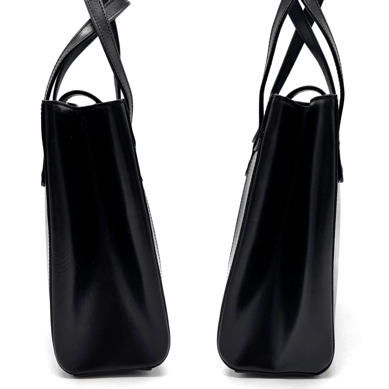 黒色 シルバー金具