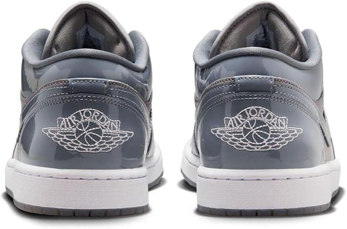 AIR JORDAN