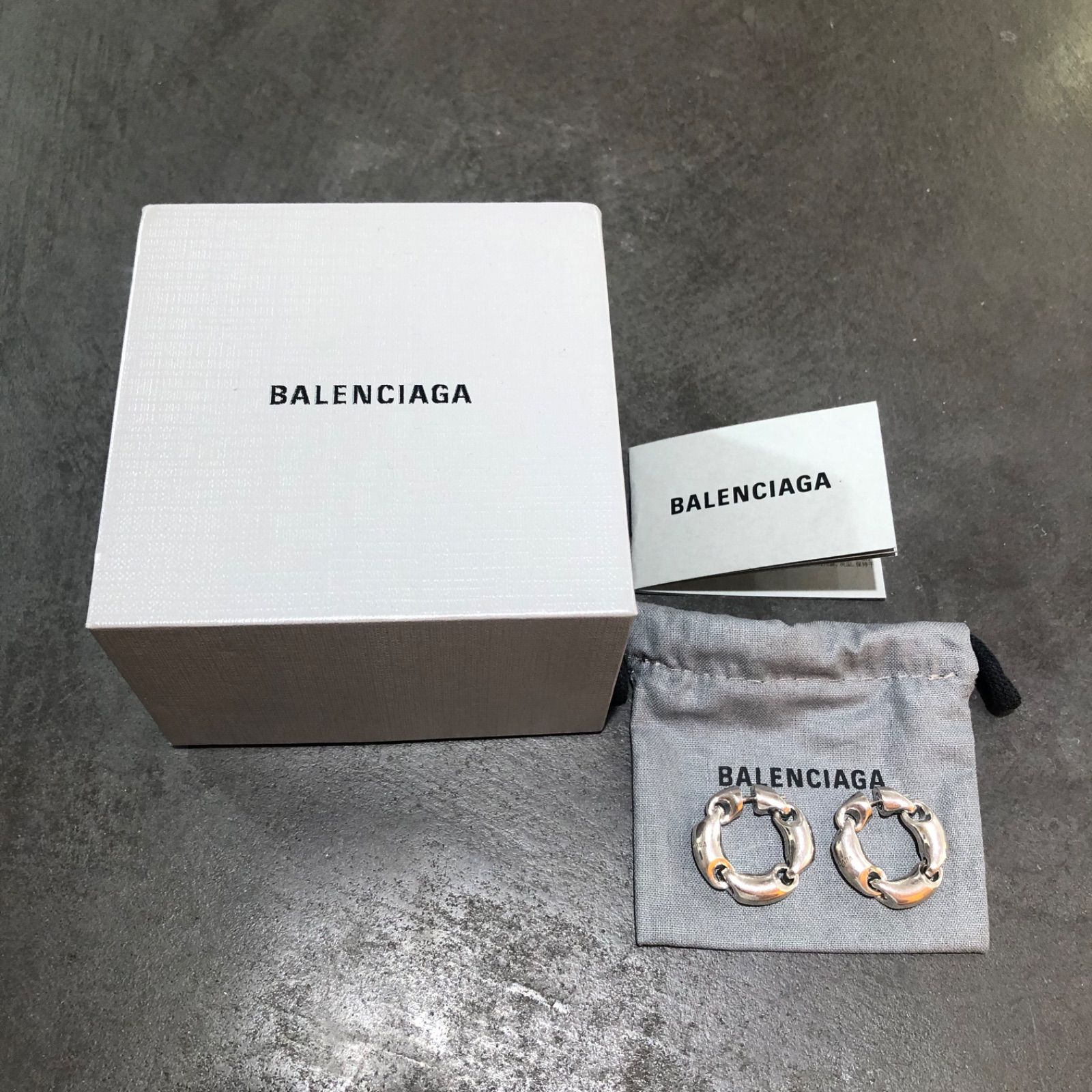 バレンシアガBALENCIAGA ボルト チェーン ピアス BALENCIAGA BALENCIAGA/バレンシアガ ロゴチェーン ピアス/合金