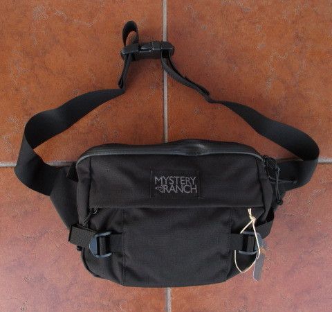 MYSTERY RANCH USA 2000年 アメリカ モンタナ州で創業 バックパック界のレジェンド デイナグリーソンが立ち上げた HIP MONEY ヒップモンキー ブラック