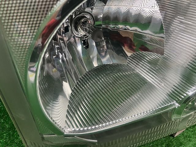 ヘッドライト左右