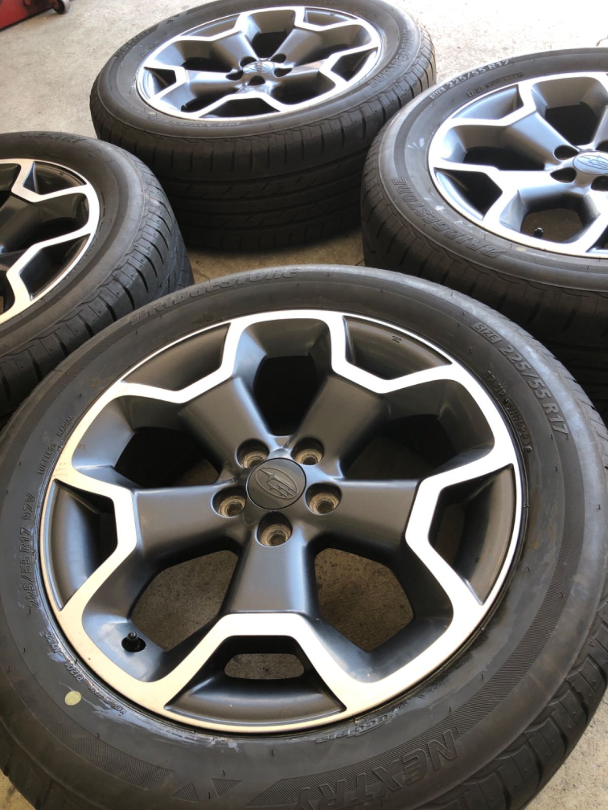 【カルビー12321④】スバルXV 純正アルミホイール225/55R17 スバル - スバルXV純正ホイール＋ミシュラン PRIMACY4（225/55 R
