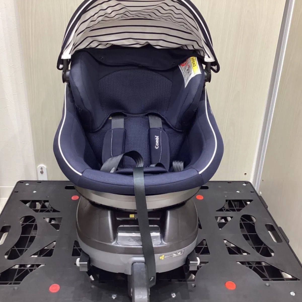 美品　コンビ　チャイルドシート　クルムーヴスマートISOFIX CG-UIG コンビ チャイルドシート クルムーヴスマートISOFIX CG-UIG