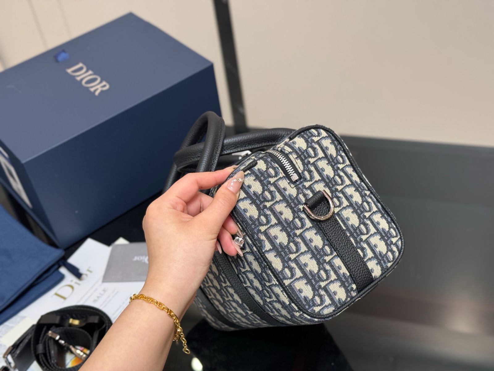 vanbanziih【新品未使用】DIOR PILLOWバッグ vanbanziih様専用【新品未使用】DIOR PILLOWバッグ メンズ