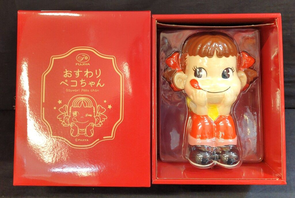 不二家ジャンボお座りペコちゃん 不二家 ペコちゃん 陶器製おすわり