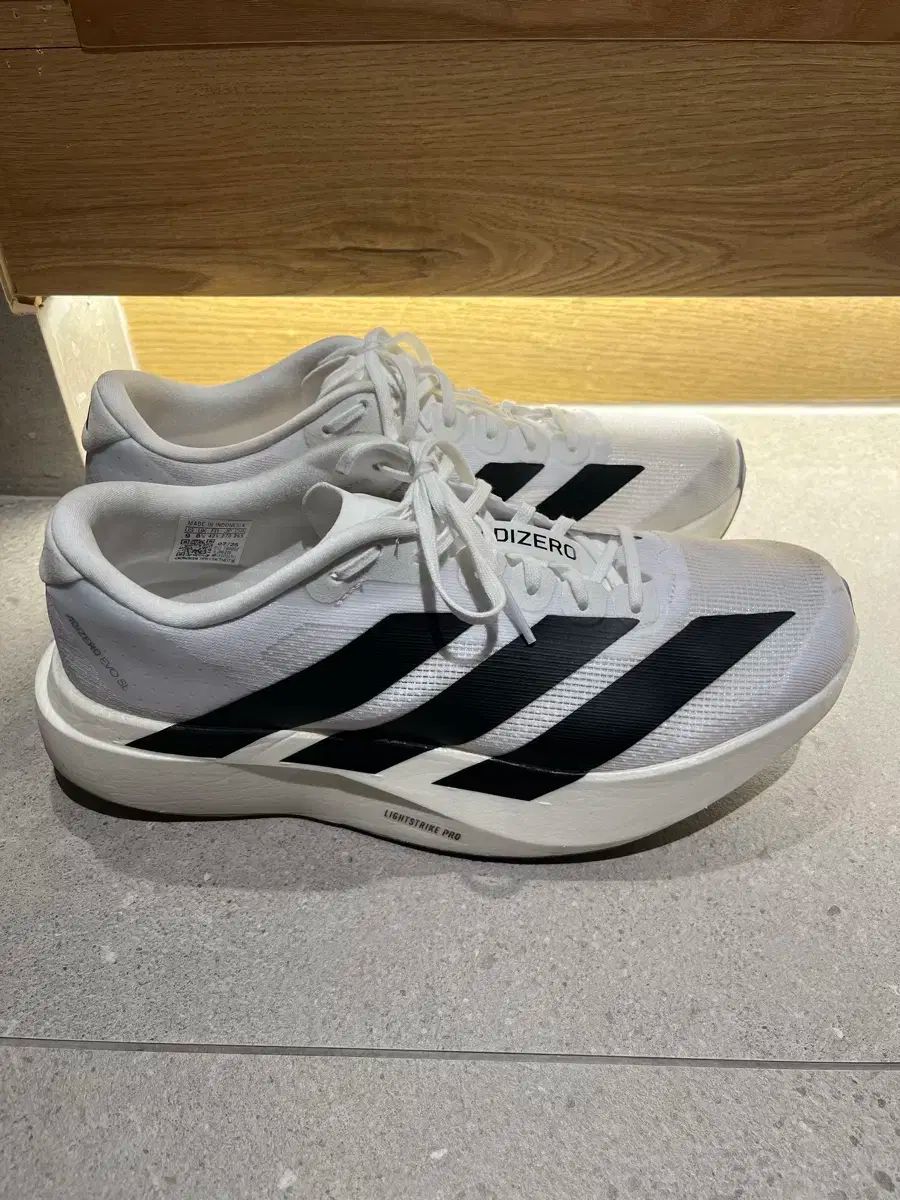 adidas アディダス 進化させる 270 アディゼロ evo sl ホワイトソード