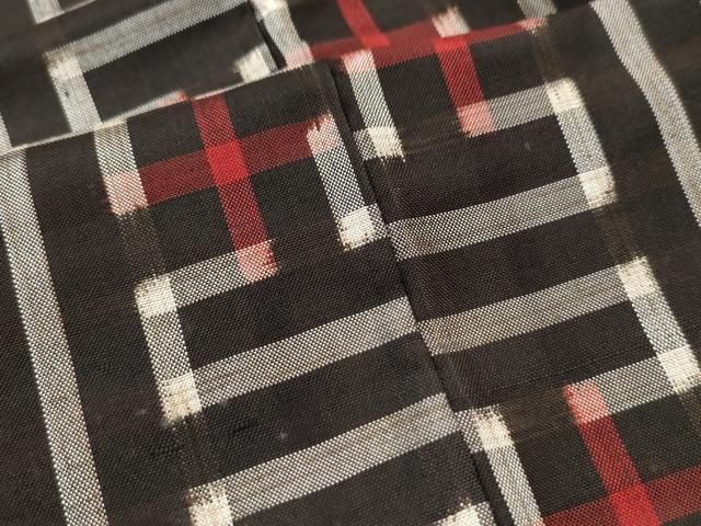 平和屋着物●希少　本場大島紬　龍郷絣　秋名バラ　正絹　逸品　CAAS7124yc 平和屋着物○希少 本場大島紬 龍郷絣 秋名バラ 正絹 逸品 CAAS7124yc