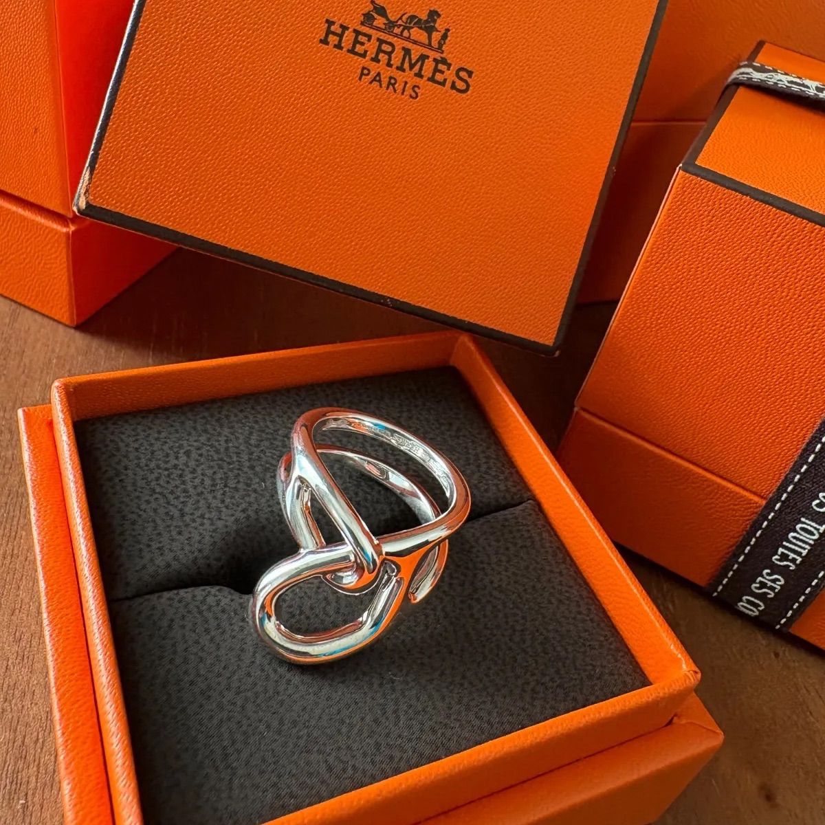 【即完売】HERMES シェーヌダンクル パンク リング ワンポイントに】HERMES リング シェーヌダンクルパンク (HERMES