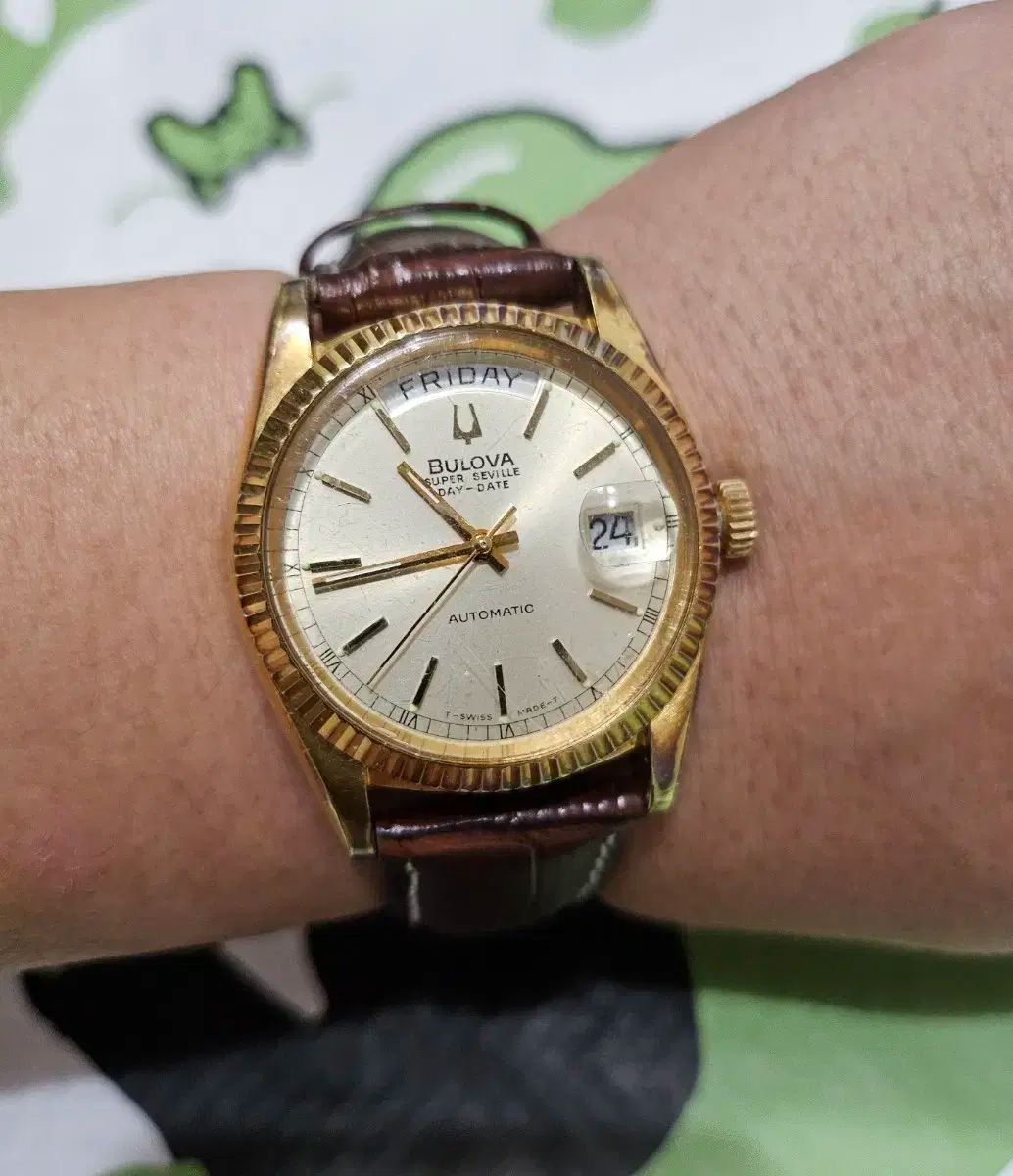 BULOVA ブローバ スーパーセビル 時計