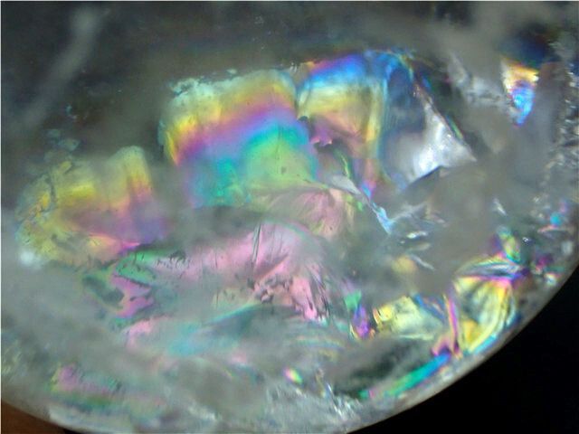 楽天市場】虹入り レインボー 水晶 丸玉 置物 ミニサイズ □種類