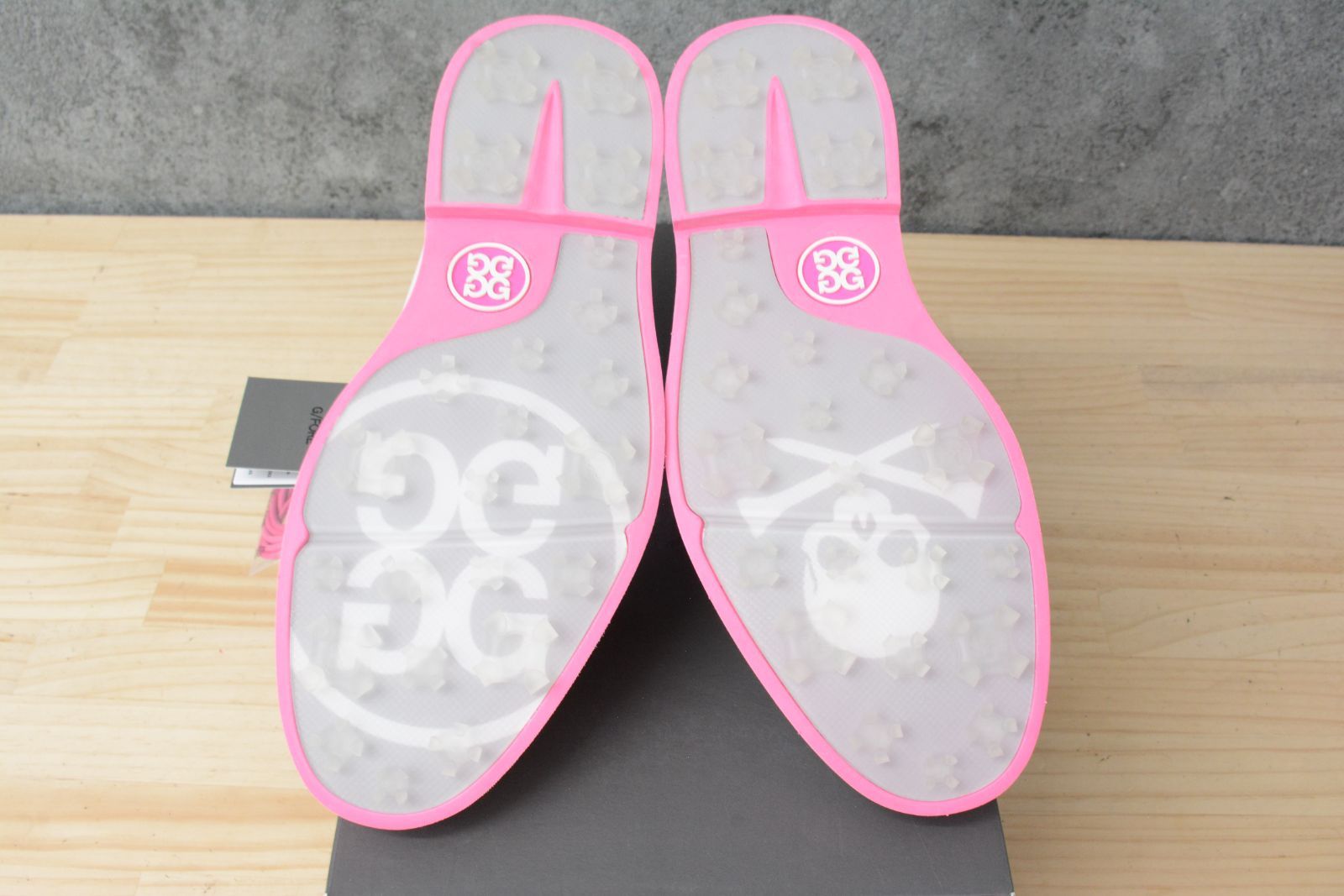 G/FORE ホワイト/ピンク25.5センチ26センチ　ジーフォア ☆期間限定価格☆【未使用品 25.5cm/26cm】ジーフォア G/FORE