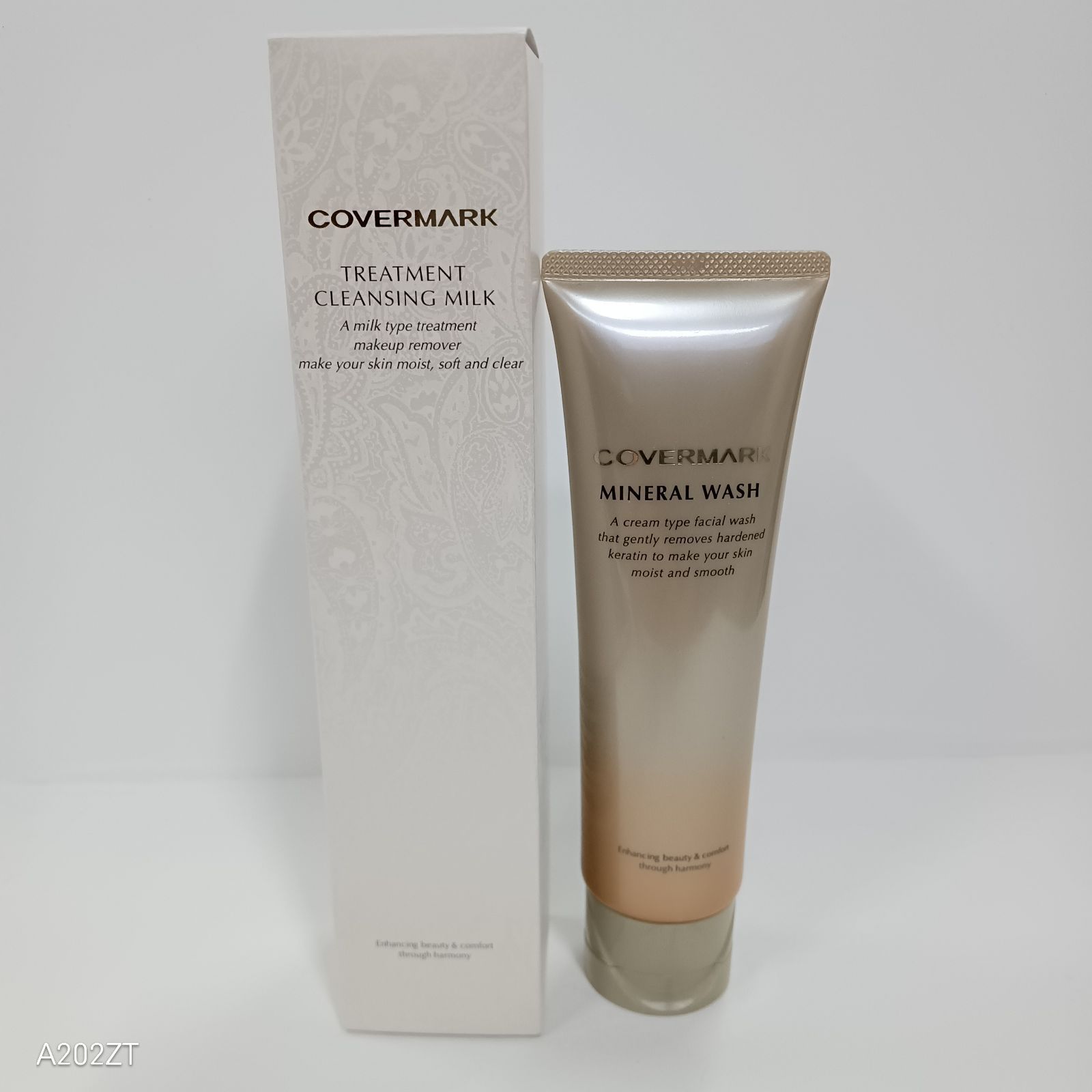 カバーマーク トリートメント クレンジング ミルク 200g＆ミネラル