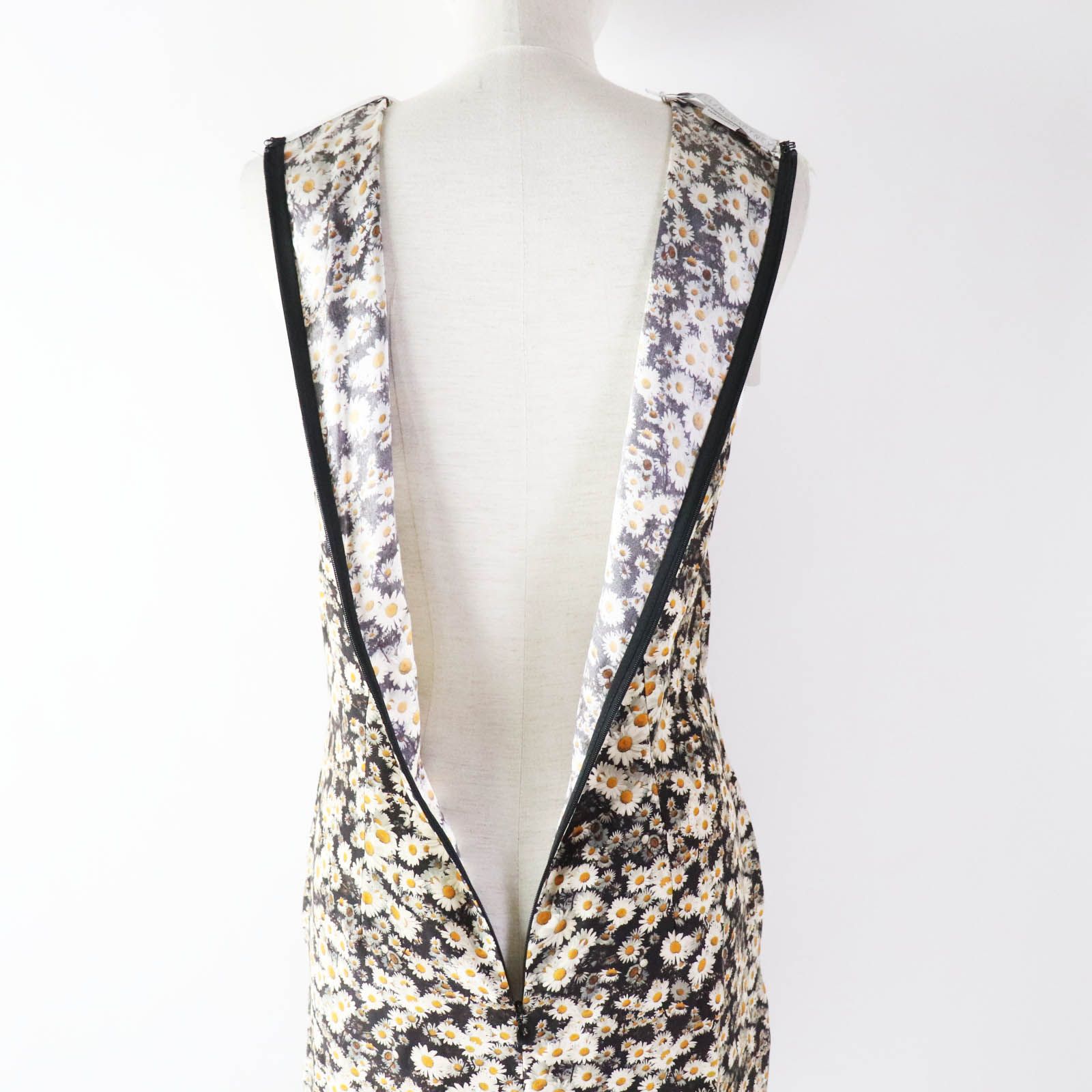 未使用品◎Stella McCartney ステラマッカートニー シルク100％ 花柄  