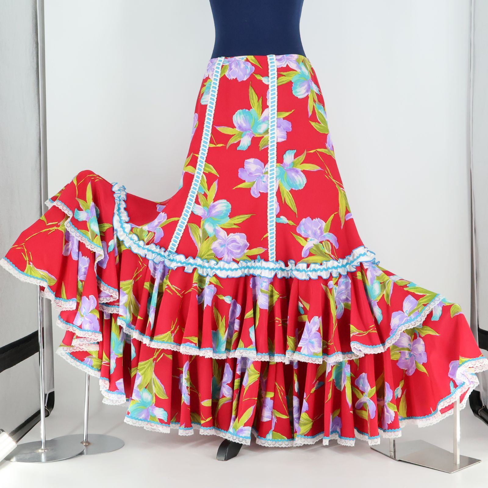 【美品 フラメンコ衣装】レッド ファルダ スカート ボランテ フリル 赤 無地 美品 フラメンコ衣装レッド ファルダ ボランテ スカート フリル 赤