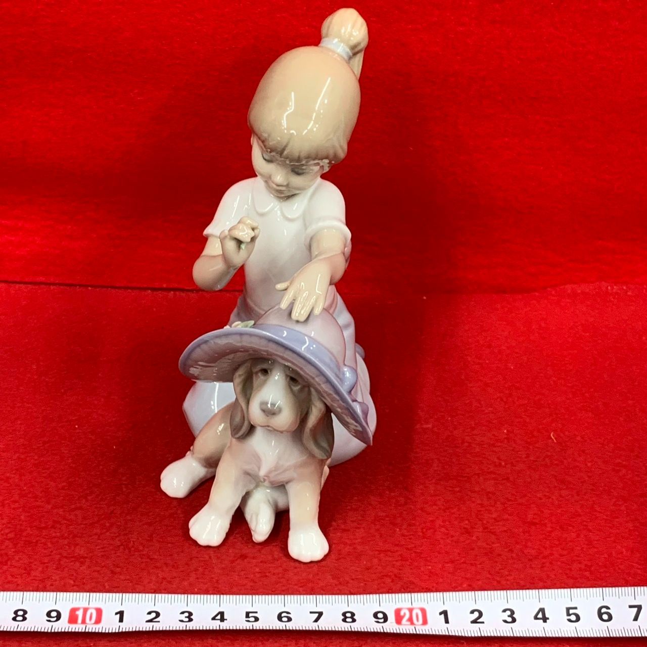 リヤドロ　陶器置物 リヤドロ LLADRO おめかししようね 6862 陶器 置物 フィギュリン