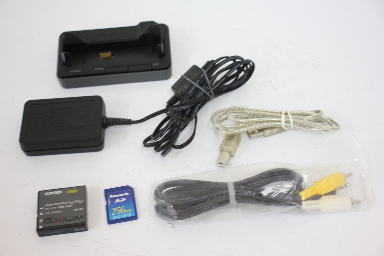コンパクトデジタルカメラ e430