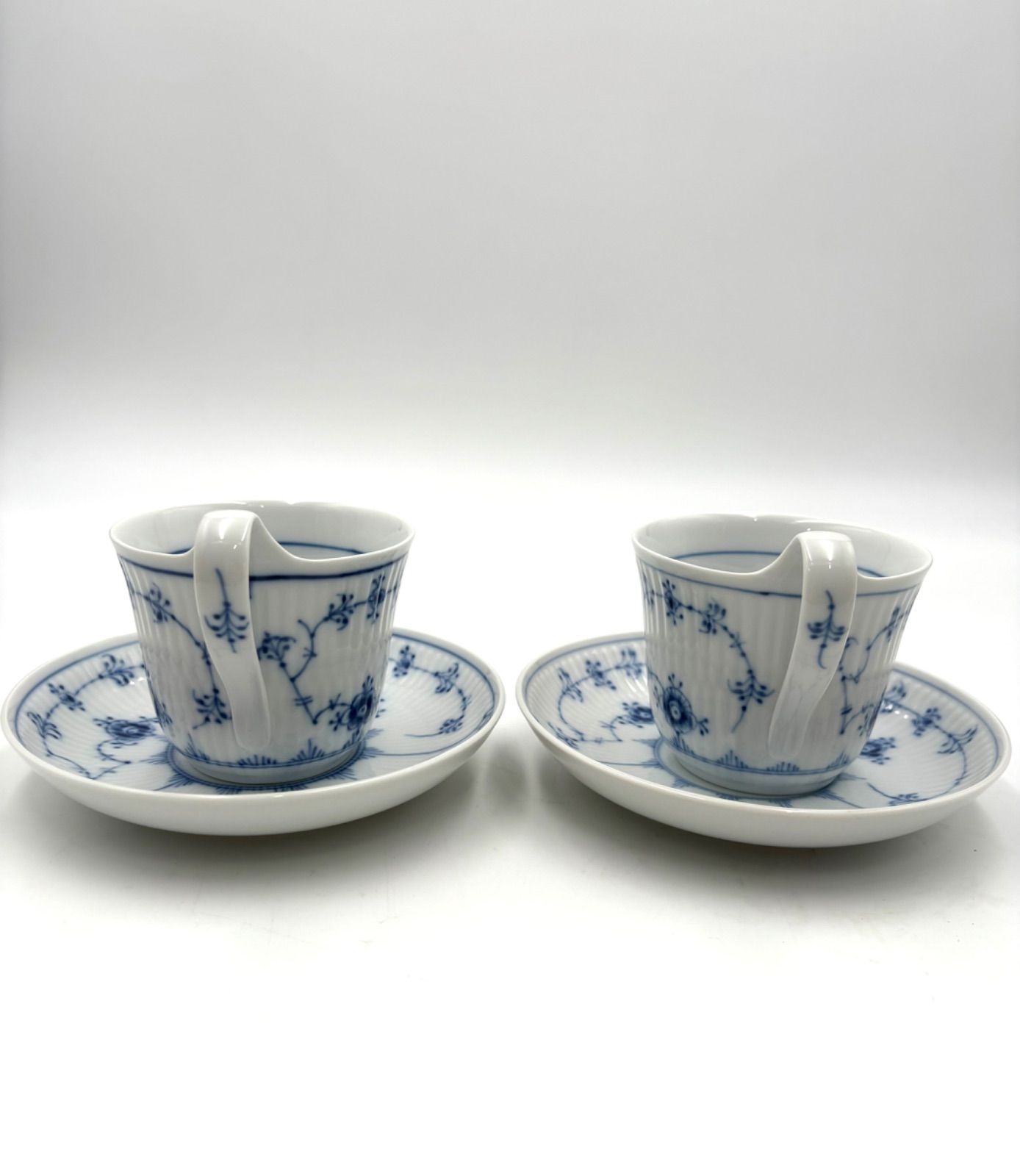 ハイハンドル カップ＆ソーサー