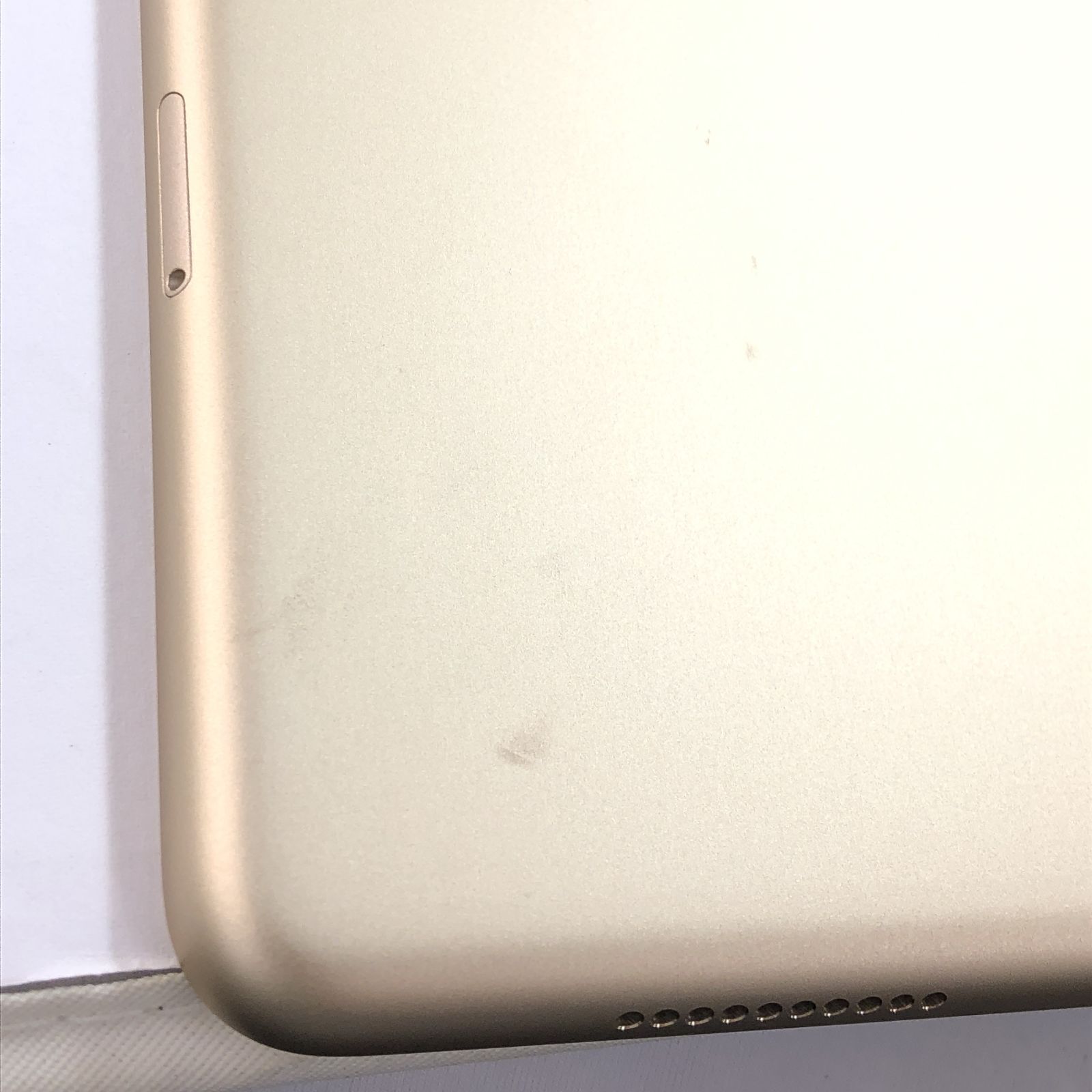 iPad Pro 第2世代 : 美品 BT 【キズあり品】iPad Pro 12.9 (第2