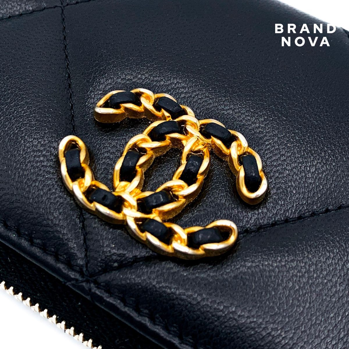 CHANEL シャネル 19 ミディアム ジップウォレット ココマーク