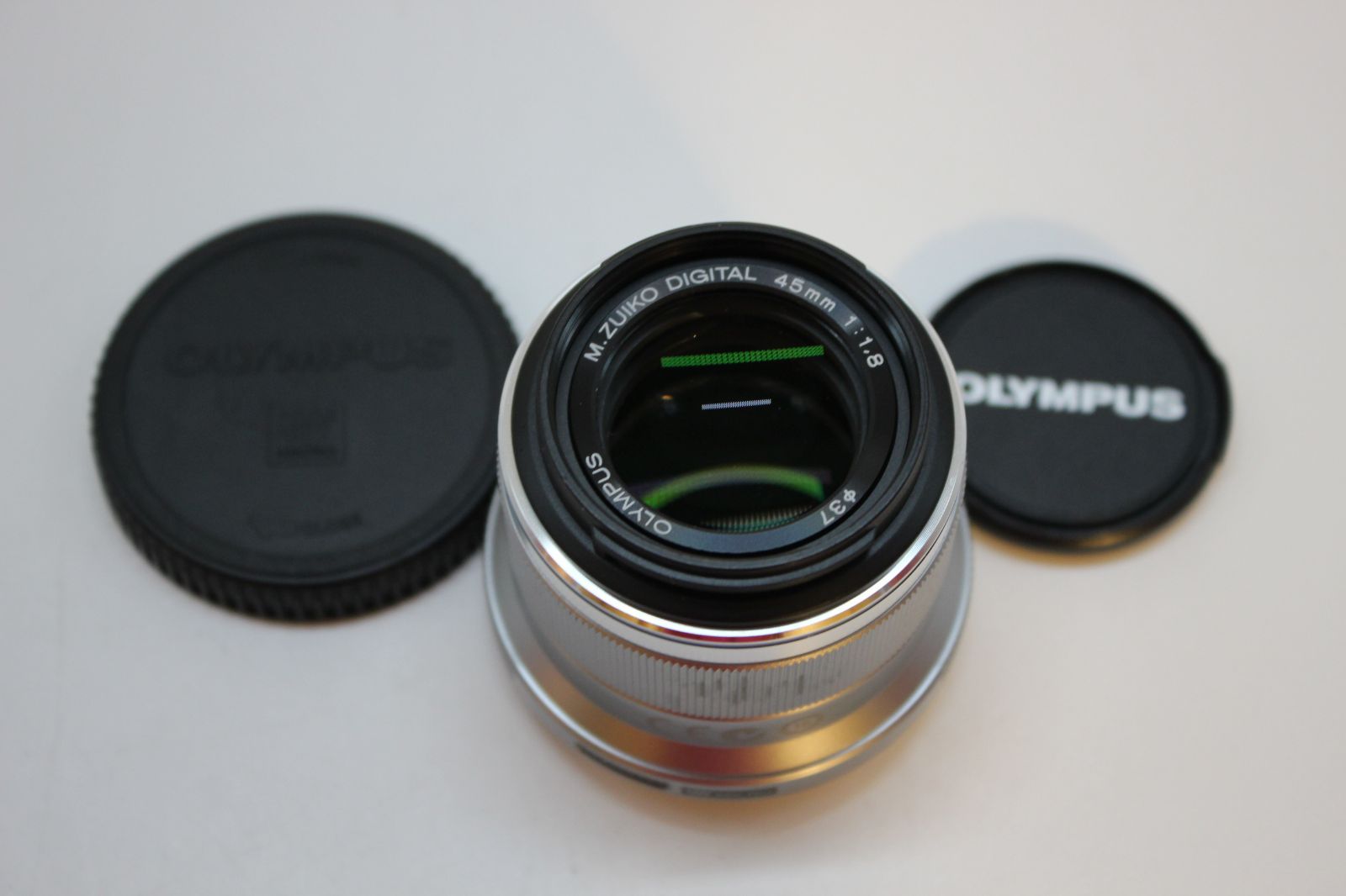 上品 OLYMPUS M.ZUIKO DIGITAL 45mm F1.8 シルバー ＊24703