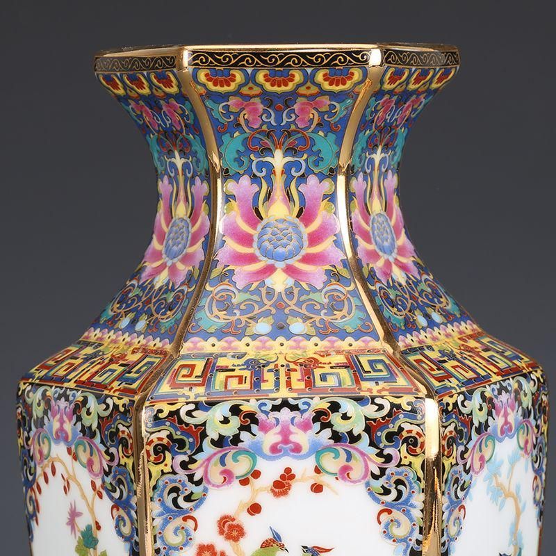乾隆琺瑯彩六方瓶 景徳鎮 陶磁器 装飾品 現代工芸品 美術品 置物 乾隆琺瑯彩六方瓶 景徳鎮 陶磁器 装飾品 現代工芸品 美術品 置物