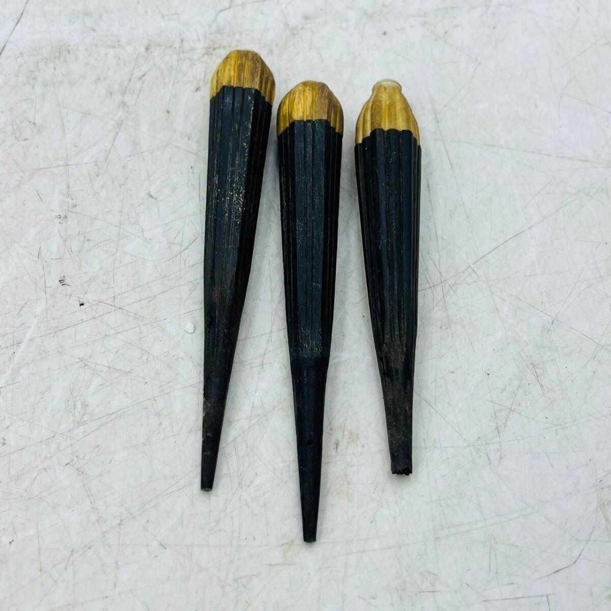 三線 重量約366g