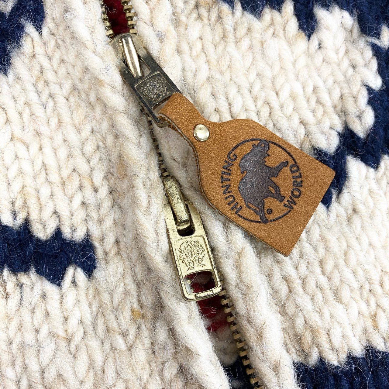 37i30《美品》HUNTING WORLD ハンティングワールド カウチンセーター