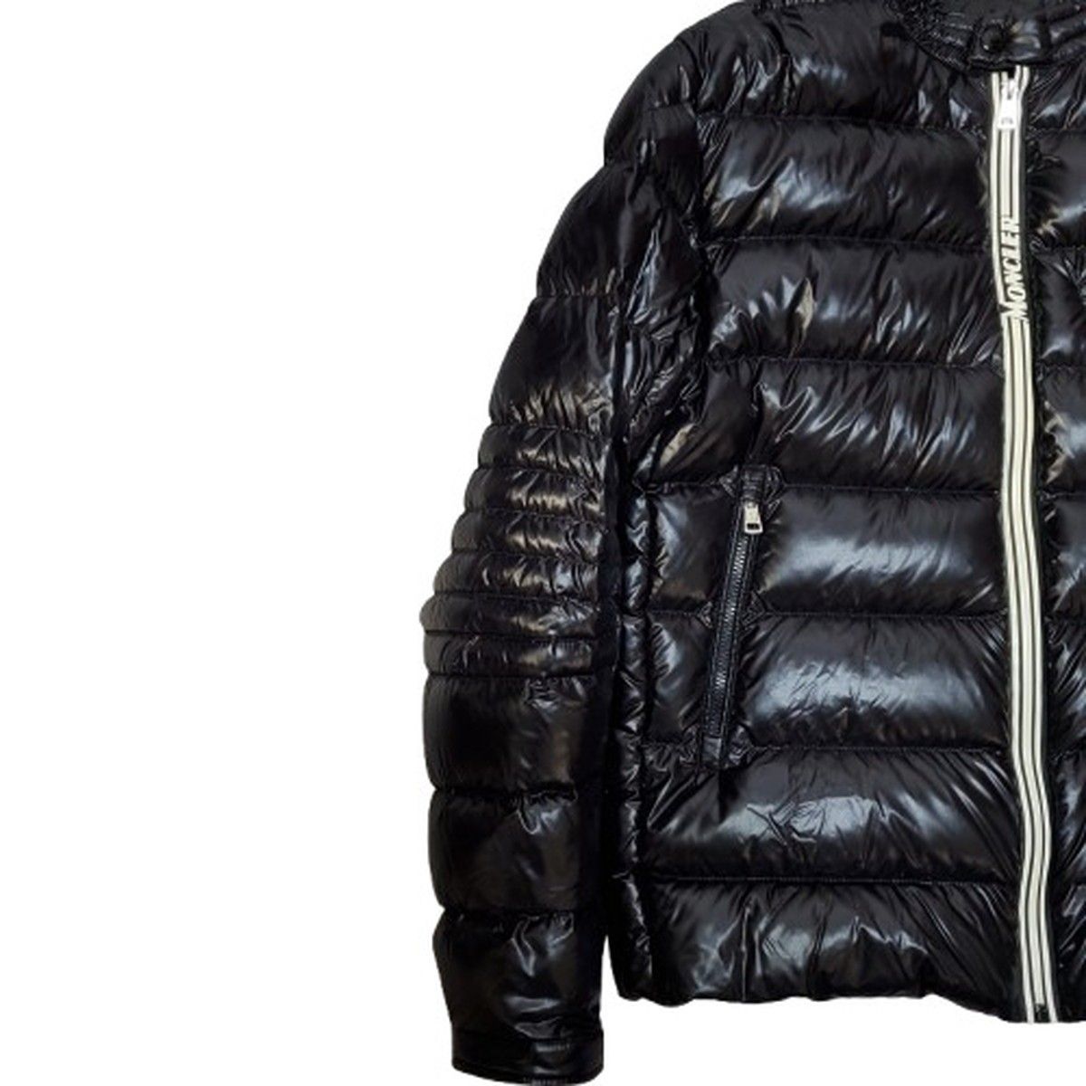 たぁ【美品・希少】Moncler CAROUX サイズ4 希少】Moncler CAROUX サイズ4