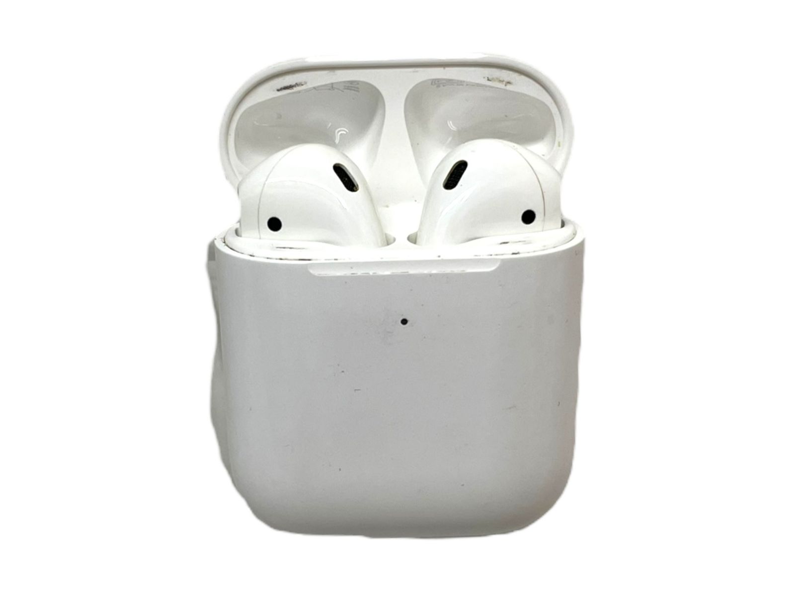 Apple (アップル) AirPods 第2世代 with Wireless Charging Case ワイヤレスイヤホン MRXJ2J/A ホワイト 家電/036