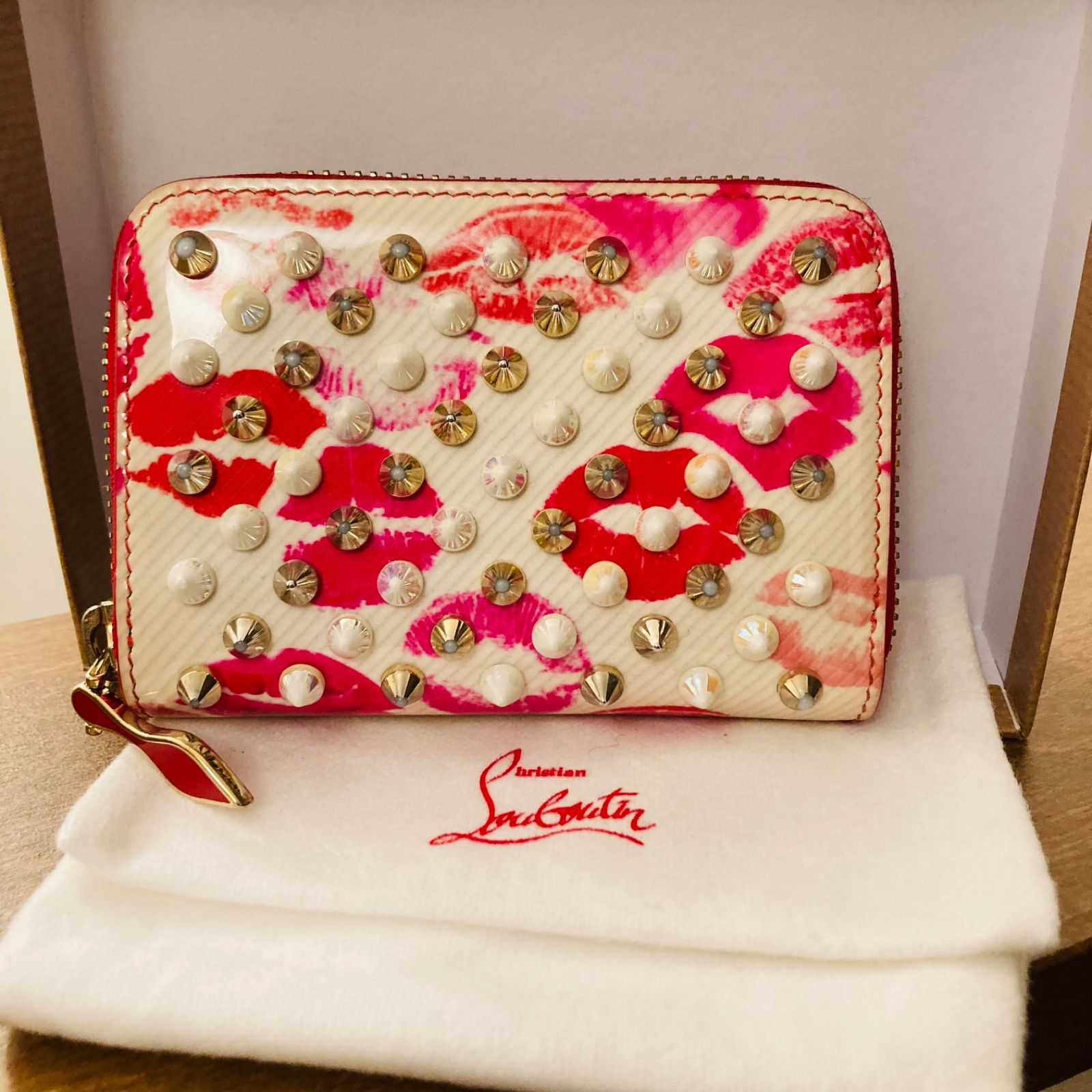 Christian Louboutin クリスチャンルブタン☆キスマーク☆長財布-