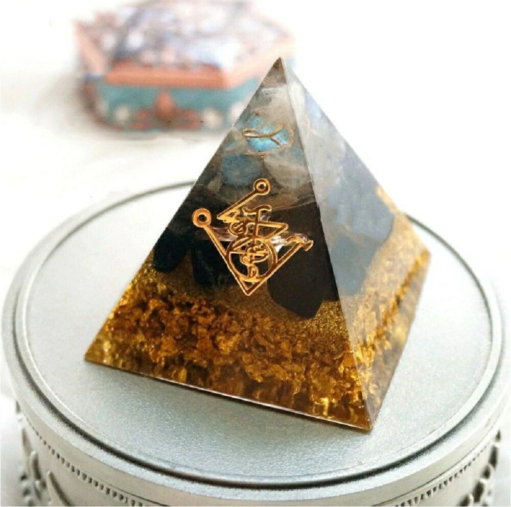 置物 オルゴナイト エジプト ストーン チャクラ 幸運 パワー 石 コイル 金箔