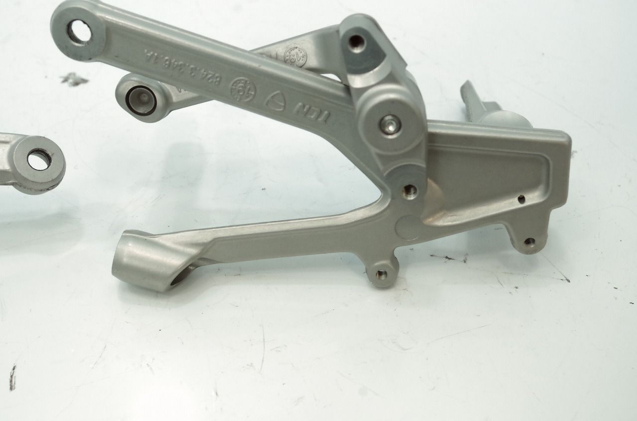 ステップASSY 左右