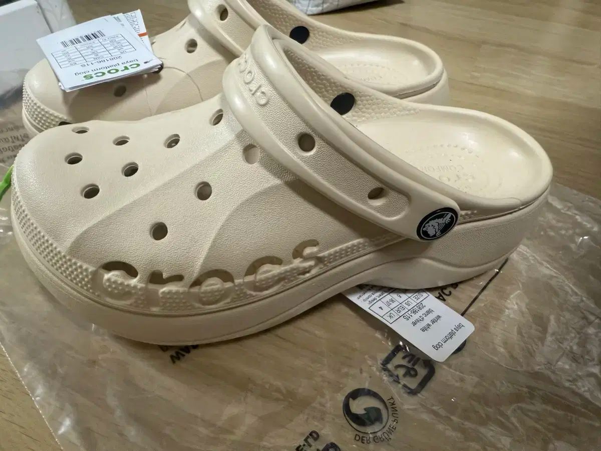 crocs クロックス