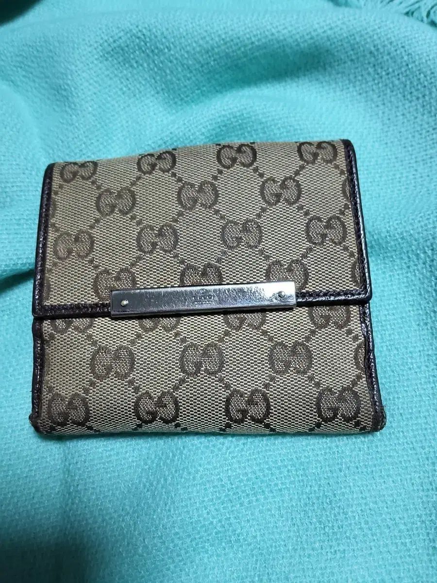 GUCCI グッチ GG パータン 二つ折り財布