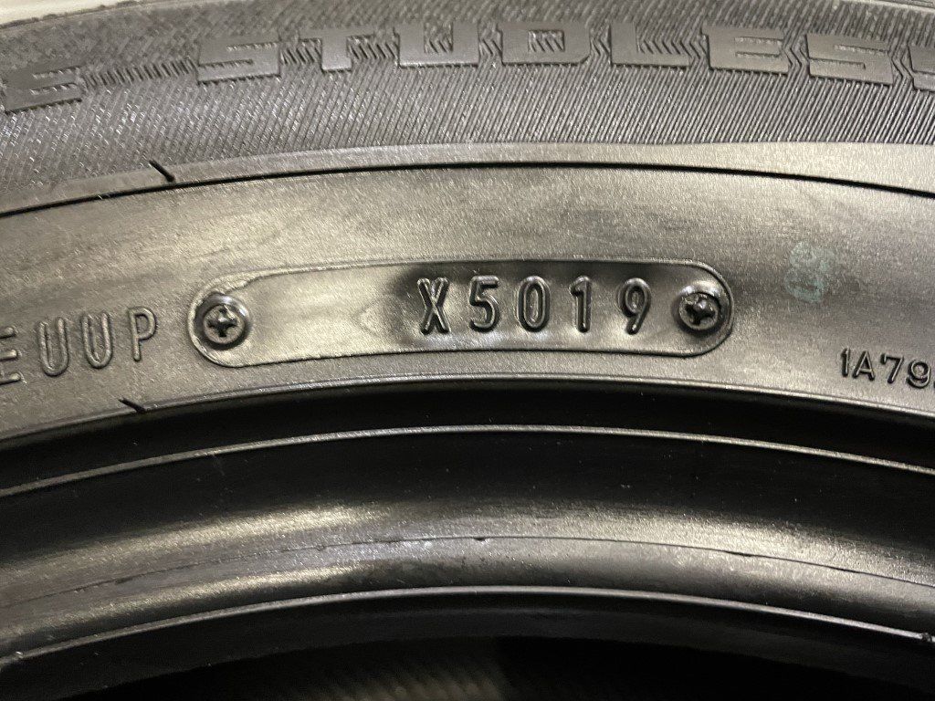 新品 DUNLOP WINTER MAXX WM01 225/55R17 17インチ スタッドレス 1本